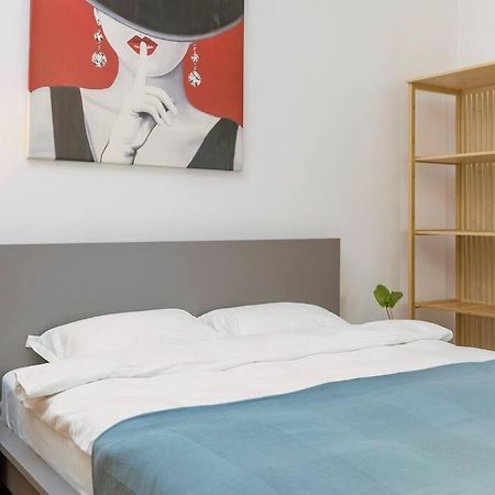 בוקרשט Ultra-Central University Square Apartament Apartament מראה חיצוני תמונה