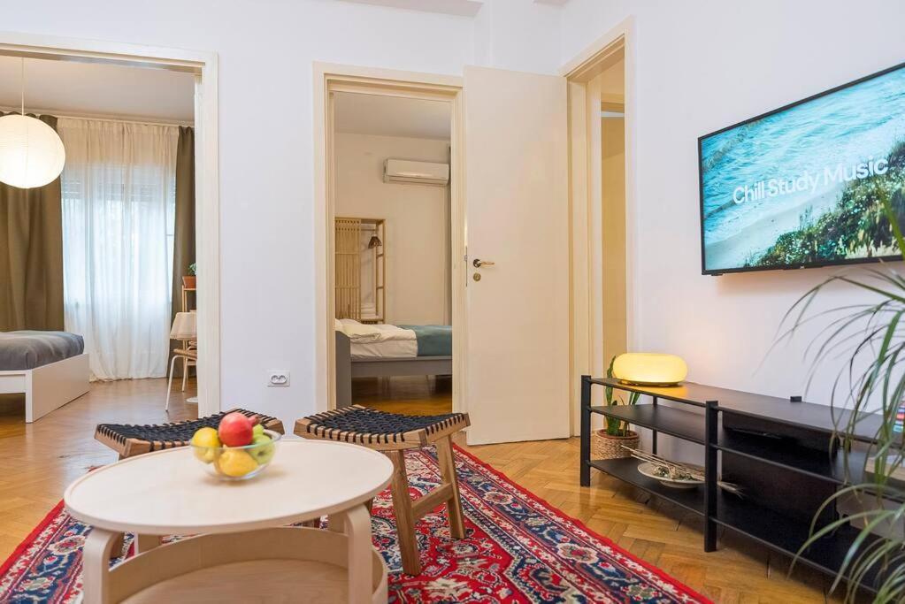בוקרשט Ultra-Central University Square Apartament Apartament מראה חיצוני תמונה