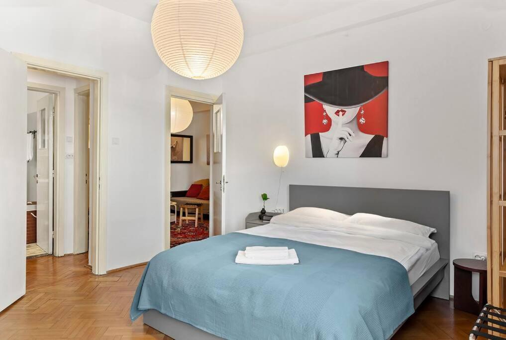 בוקרשט Ultra-Central University Square Apartament Apartament מראה חיצוני תמונה