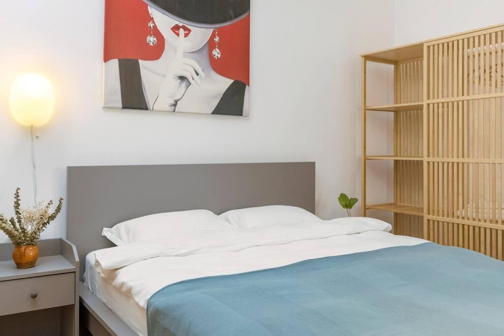 בוקרשט Ultra-Central University Square Apartament Apartament מראה חיצוני תמונה
