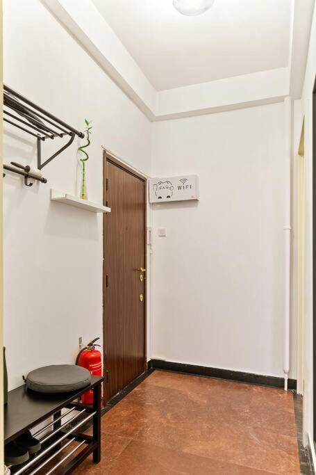 בוקרשט Ultra-Central University Square Apartament Apartament מראה חיצוני תמונה