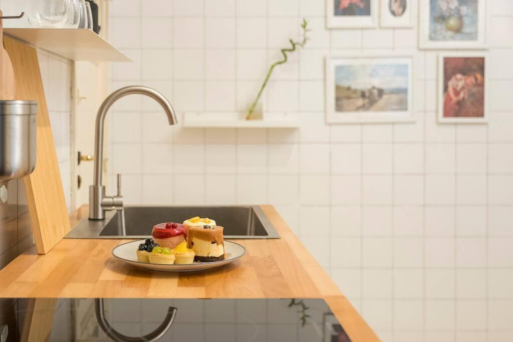 בוקרשט Ultra-Central University Square Apartament Apartament מראה חיצוני תמונה