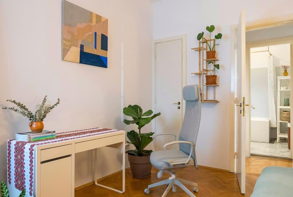 בוקרשט Ultra-Central University Square Apartament Apartament מראה חיצוני תמונה